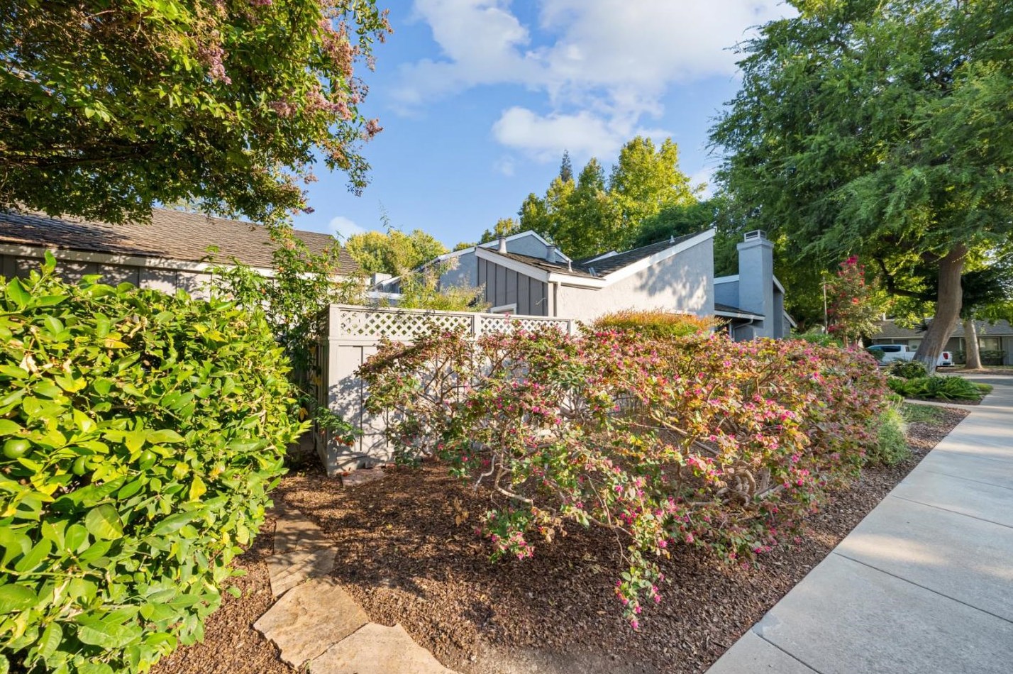 1063 Roy Ave, San Jose, CA 95125-2740