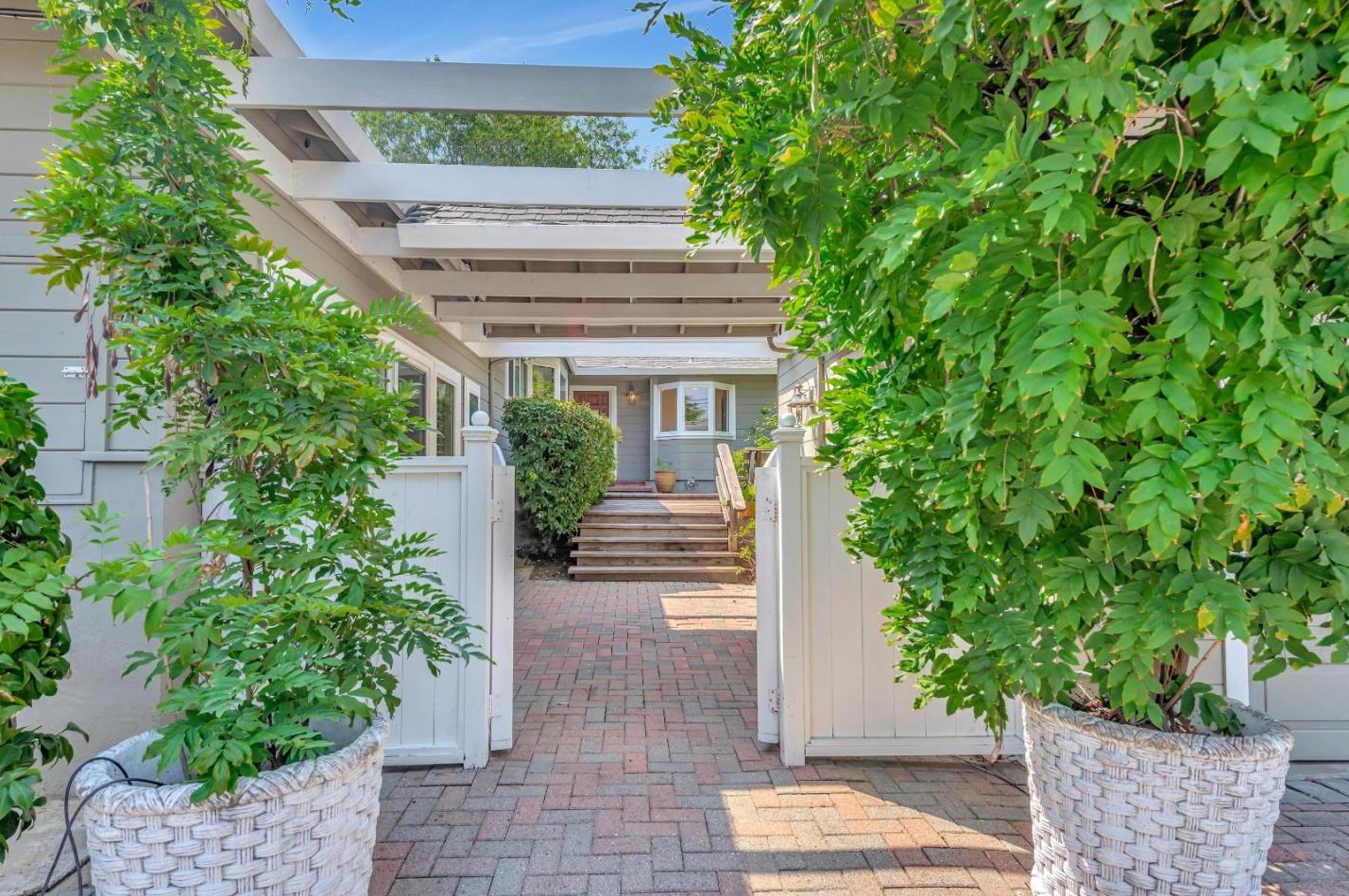 1815 Altschul Ave, Menlo Park, CA 94025-6515