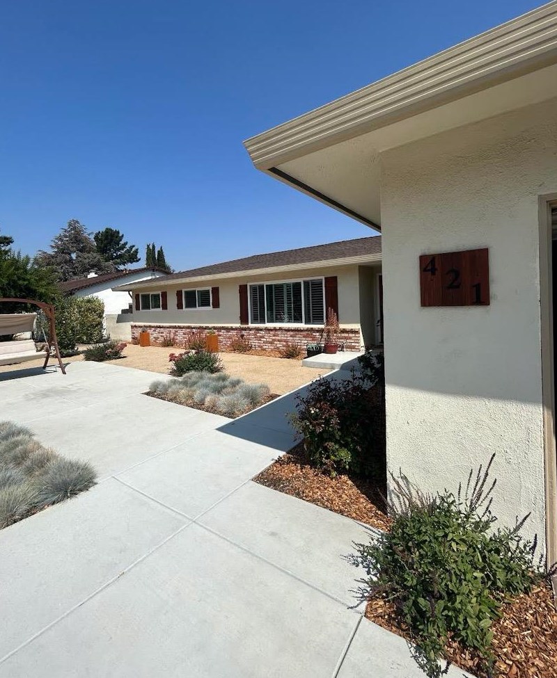 421 Donald Dr, Hollister, CA 95023
