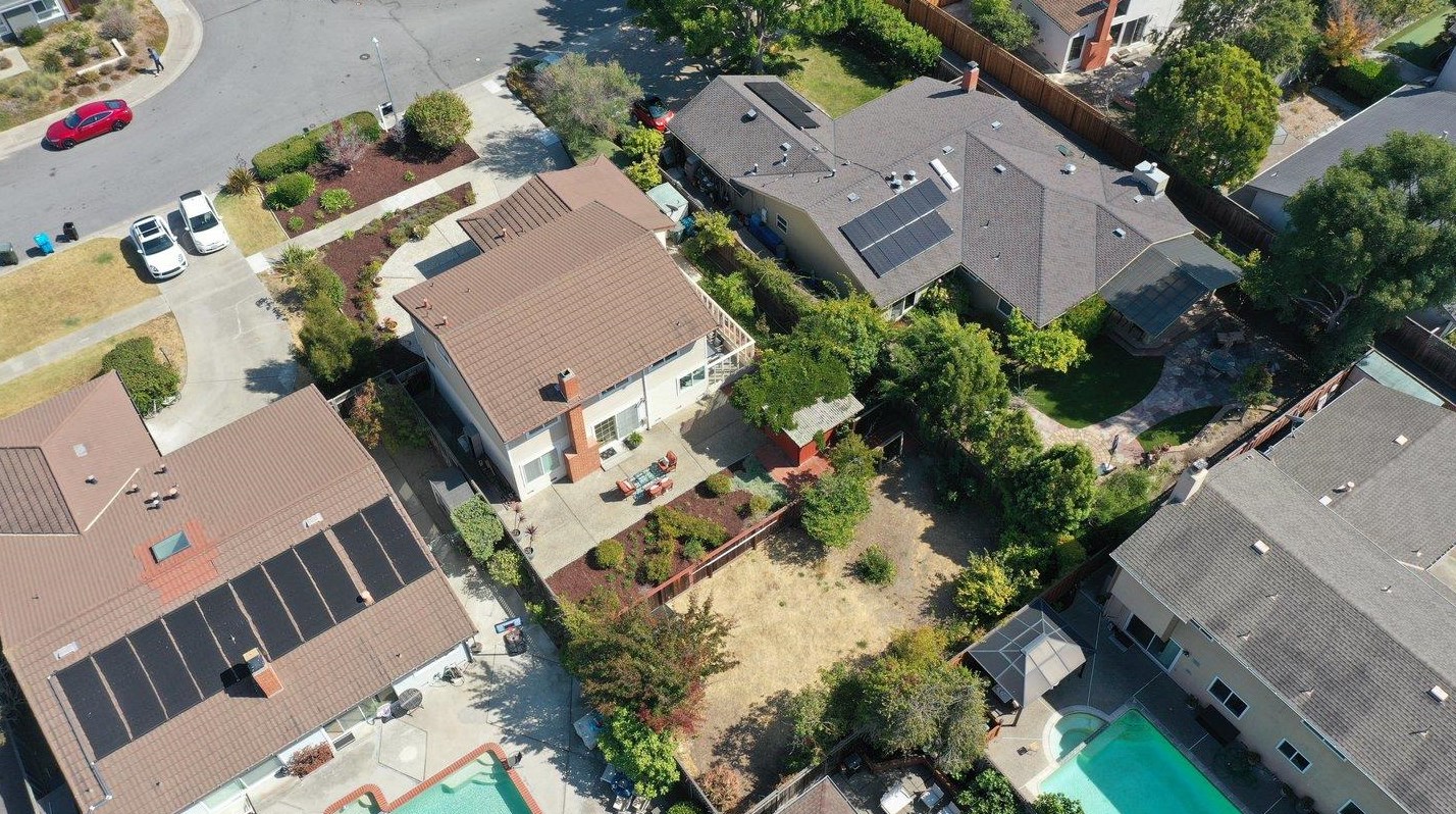 140 Trimaran Ct, San Mateo, CA 94404-3414