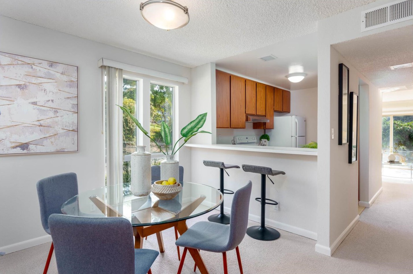 1021 Oddstad Blvd, Pacifica, CA 94044