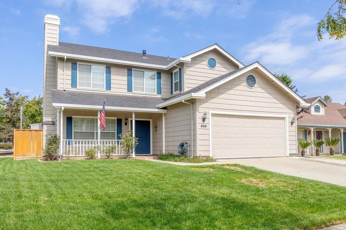 809 Inglewood St, Salinas, CA 93906-4820