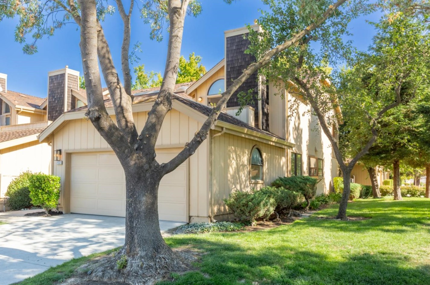 2132 Darnis Cir, Morgan Hill, CA 95037