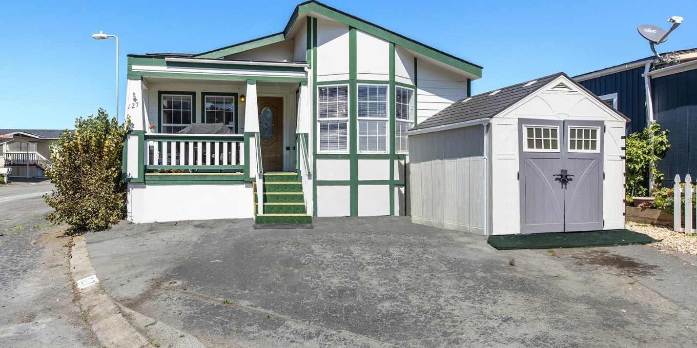 127 Culebra Ln 127, Moss Beach, CA 94038