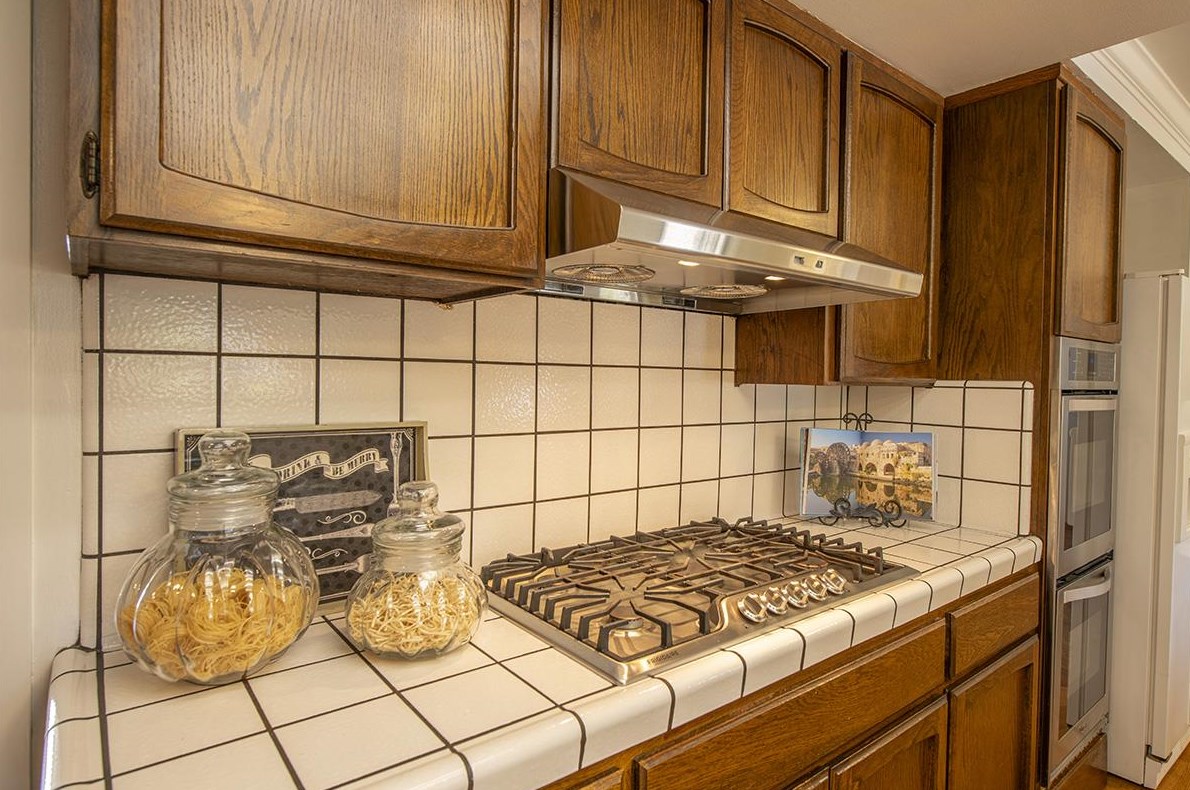 1911 Dry Crk Rd, Campbell CA 95008-3630 exterior