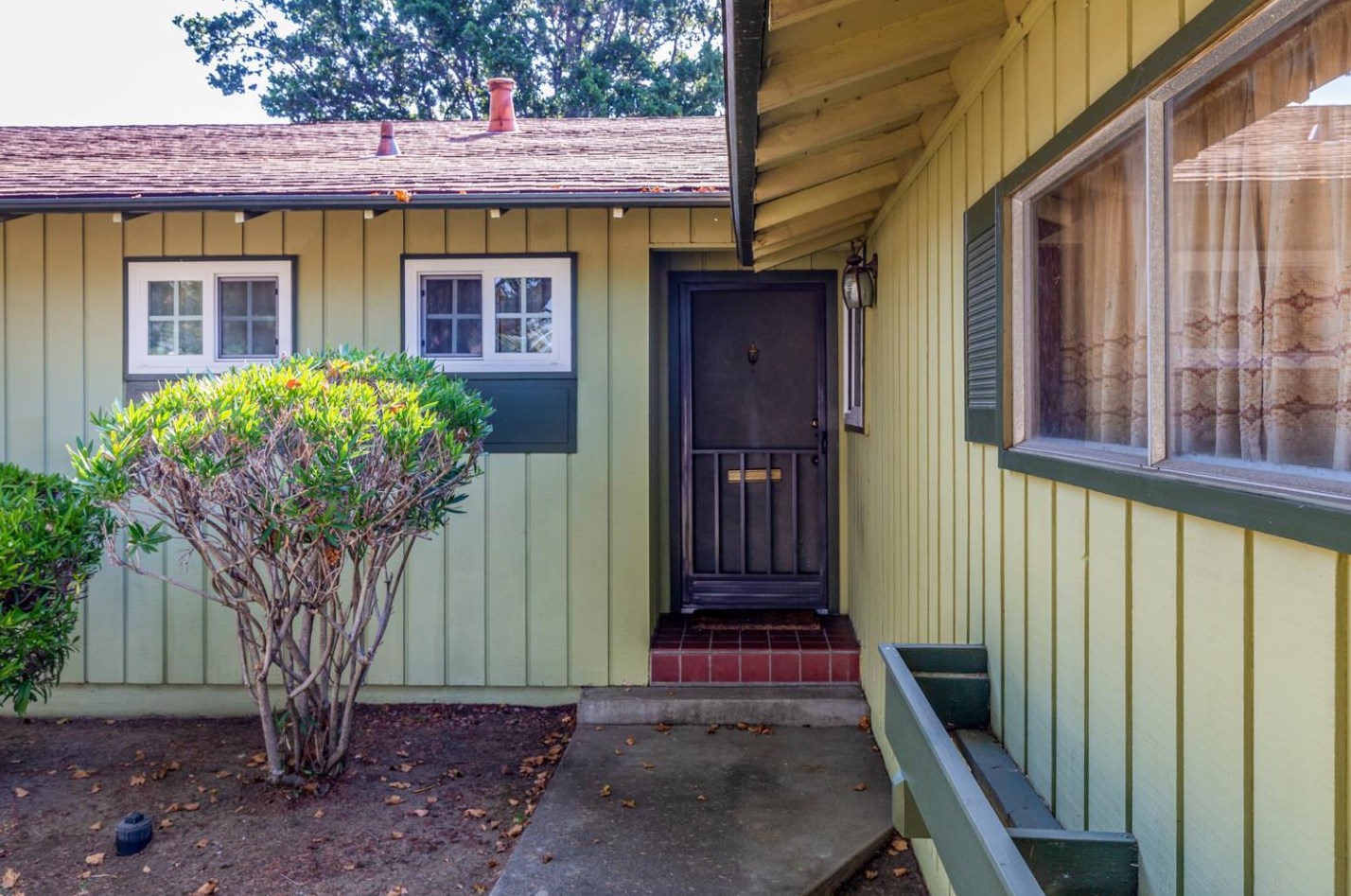 818 Alderbrook Ln, Cupertino, CA 95014-4614