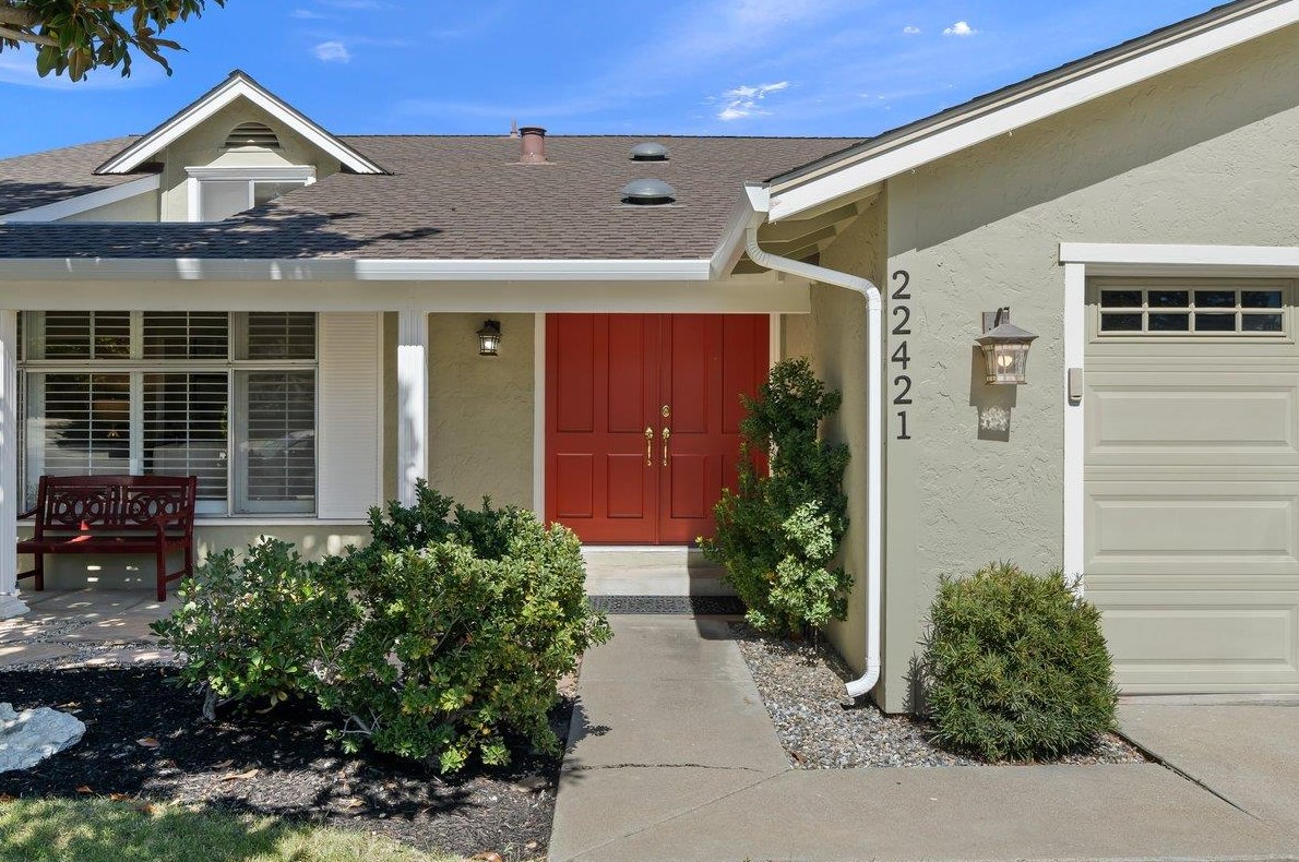 22421 Carnoustie Ct, Cupertino, CA 95014-3949