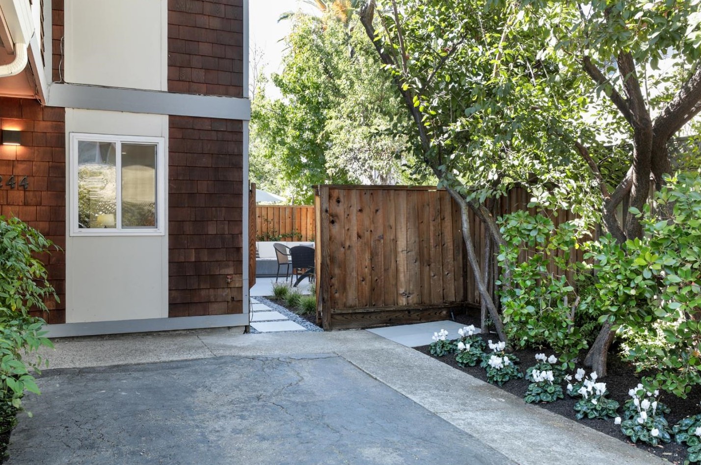 244 Ventura Ave, Palo Alto, CA 94306