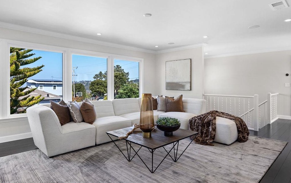 1296 Laurel Hill Dr, San Mateo, CA 94402
