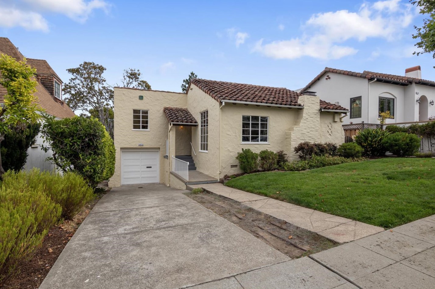 1472 Drake Ave, Burlingame, CA 94010