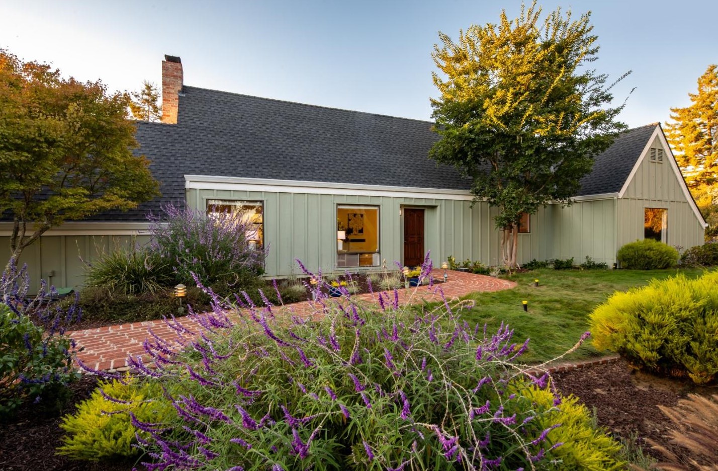 400 Wildwood Dr, Watsonville, CA 95076