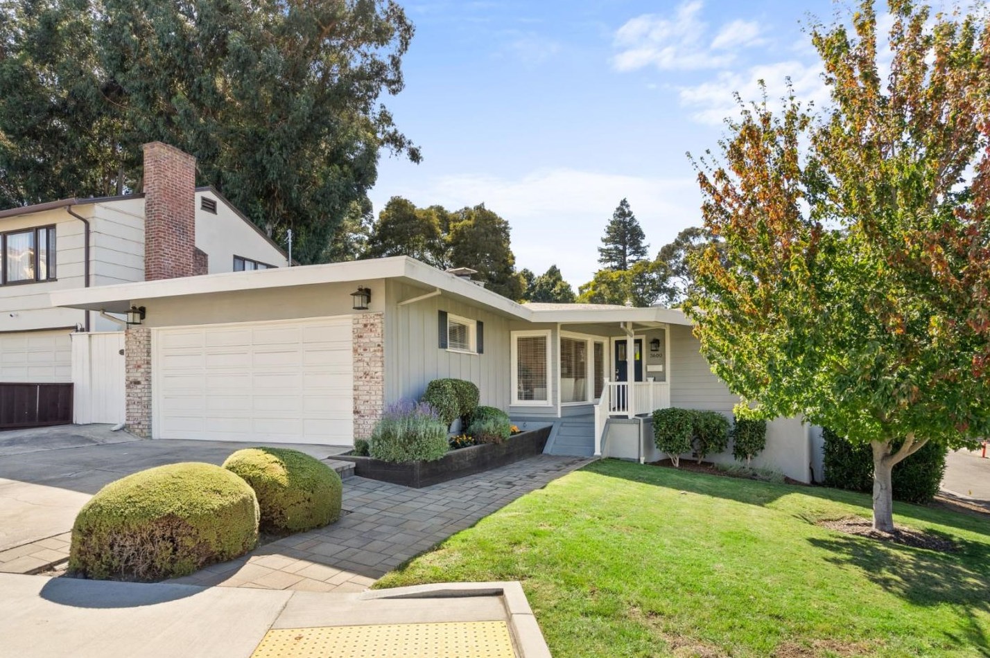 3600 Fernwood St, San Mateo, CA 94403-4139