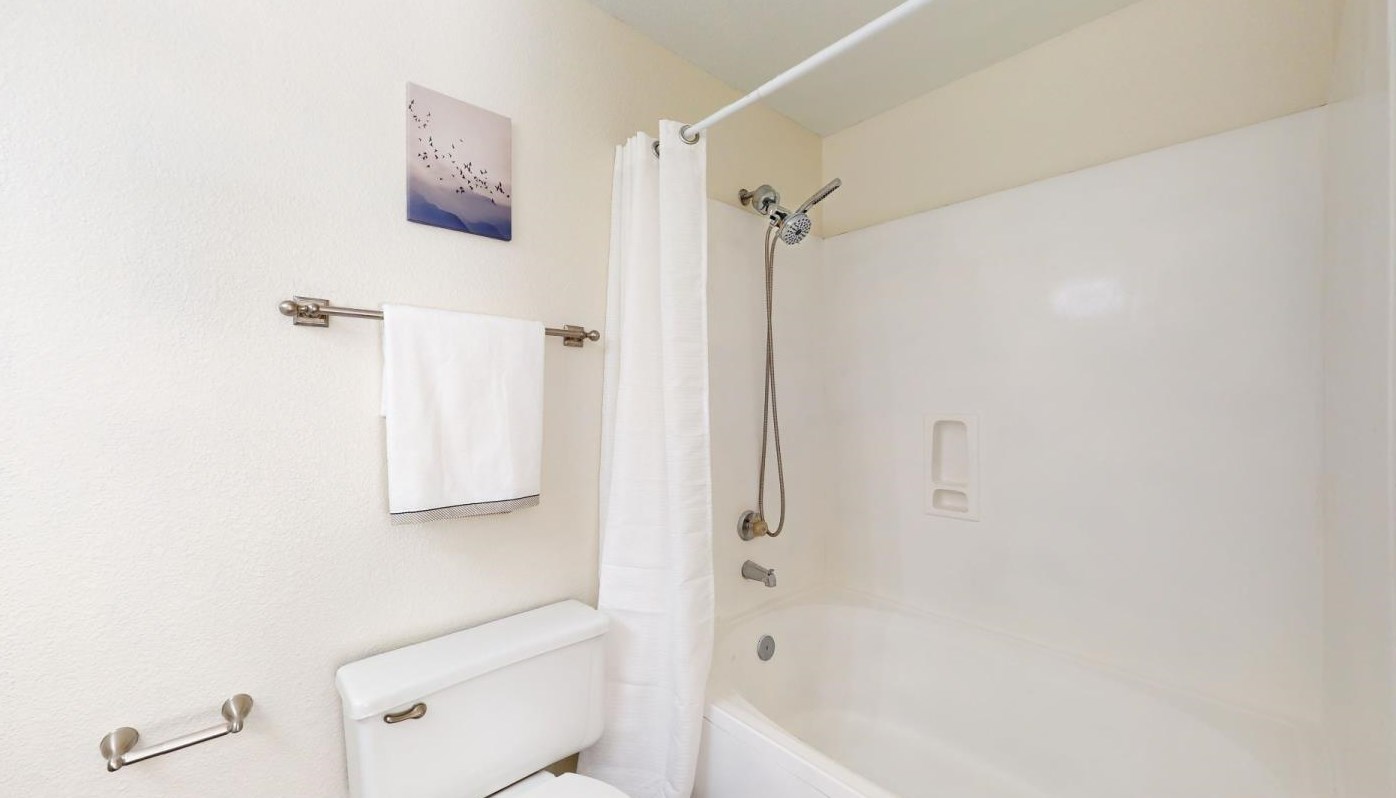 201 Palermo Ct, Rodeo CA 94547-2211 exterior