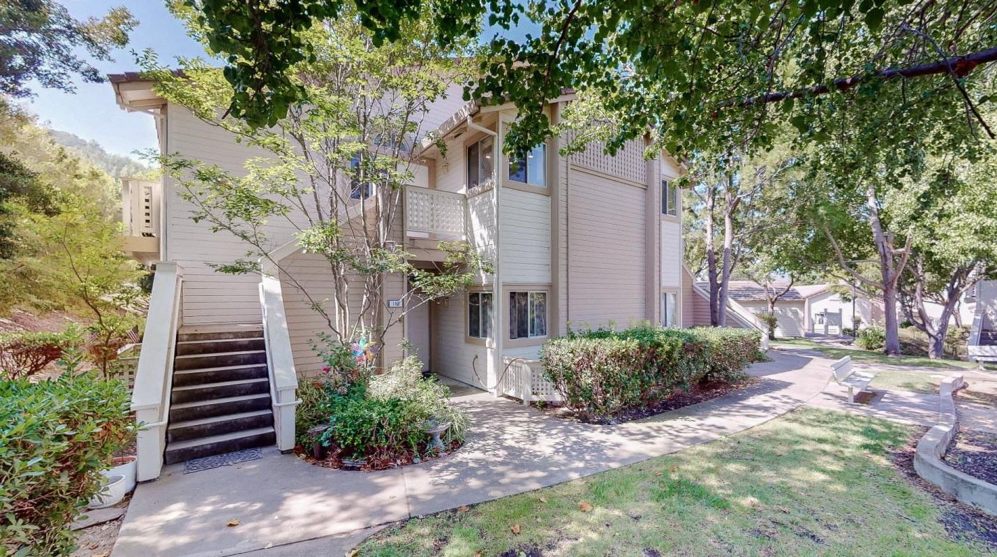 201 Palermo Ct, Rodeo CA 94547-2211 exterior