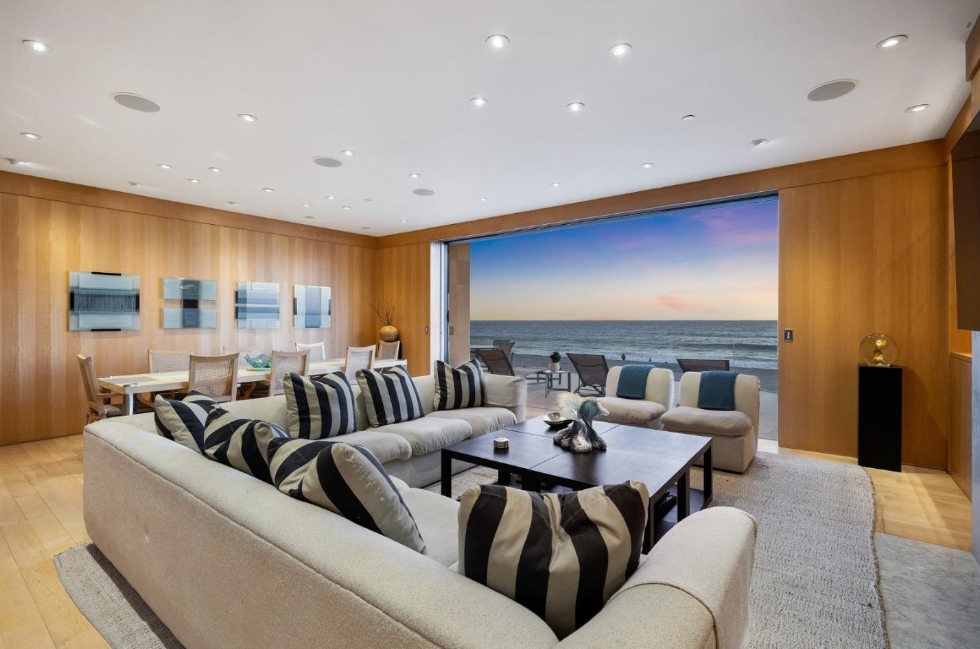 531 Beach Dr, Aptos, CA 95003-5305
