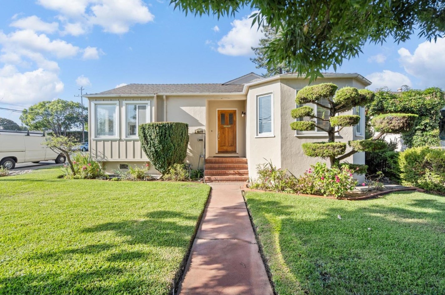 1040 Walnut St, San Carlos, CA 94070