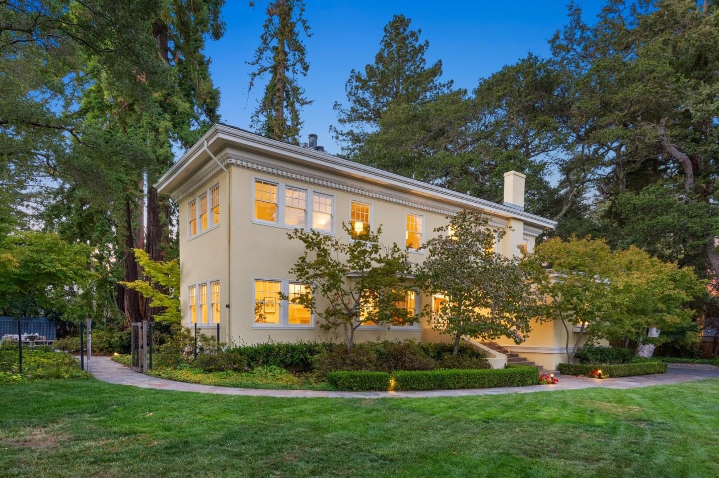 184 Poplar Ave, San Mateo, CA 94401-2408