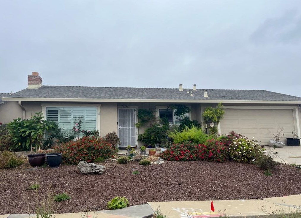1761 Klamath Dr, Salinas, CA 93906-2152