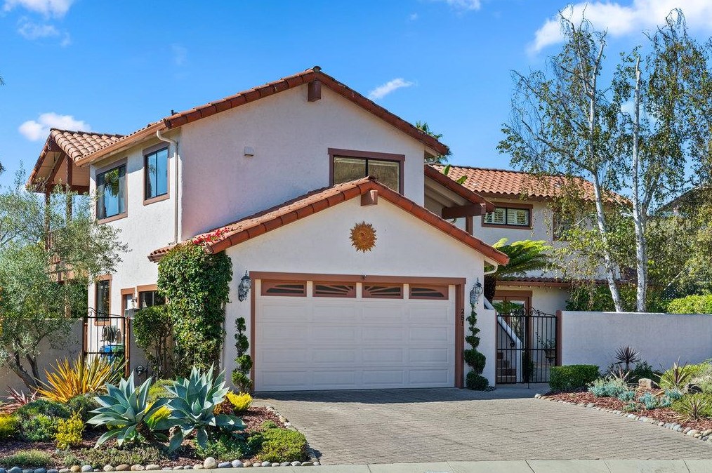 251 Farallon Ct, Aptos, CA 95003-5716