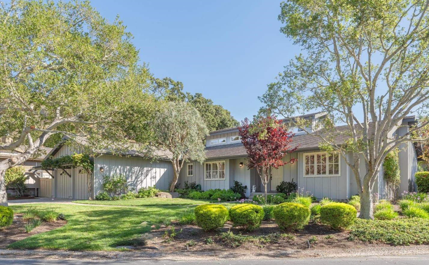 25520 Meadow View Cir, Salinas, CA 93908