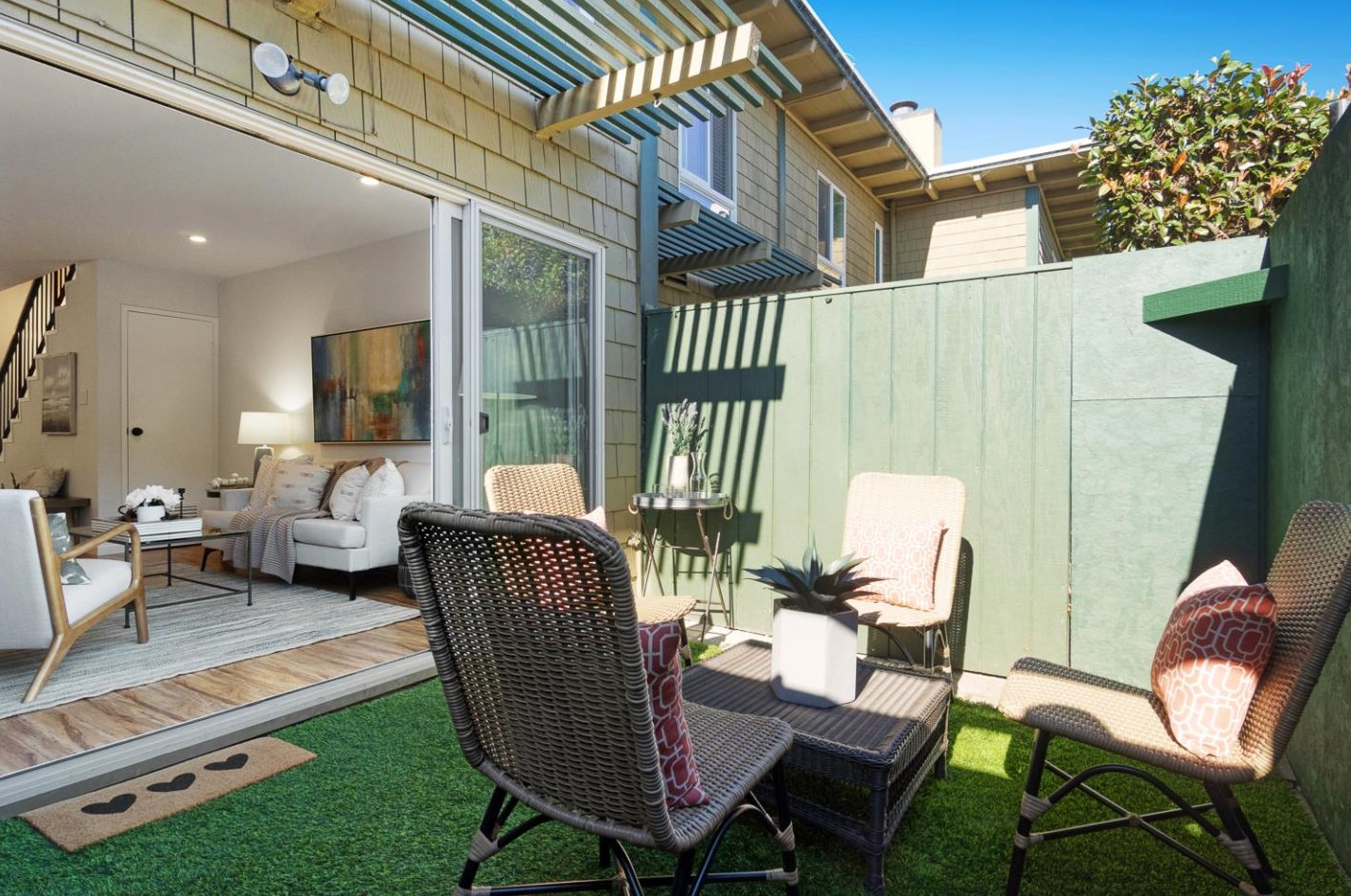 834 Delaware St, San Mateo CA  94401-1504 exterior