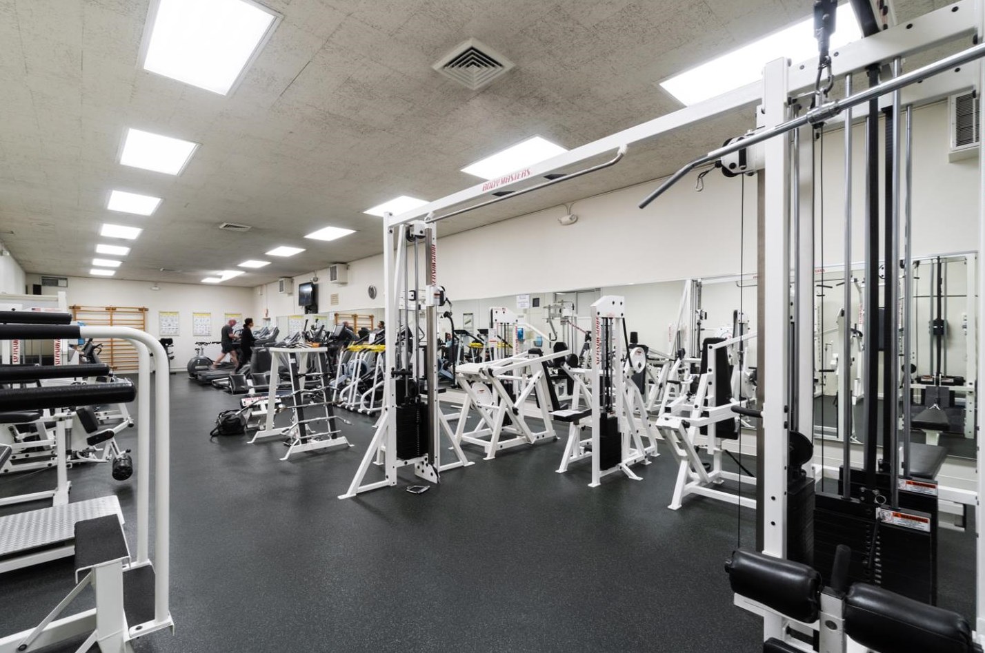 834 Delaware St, San Mateo CA  94401-1504 exterior