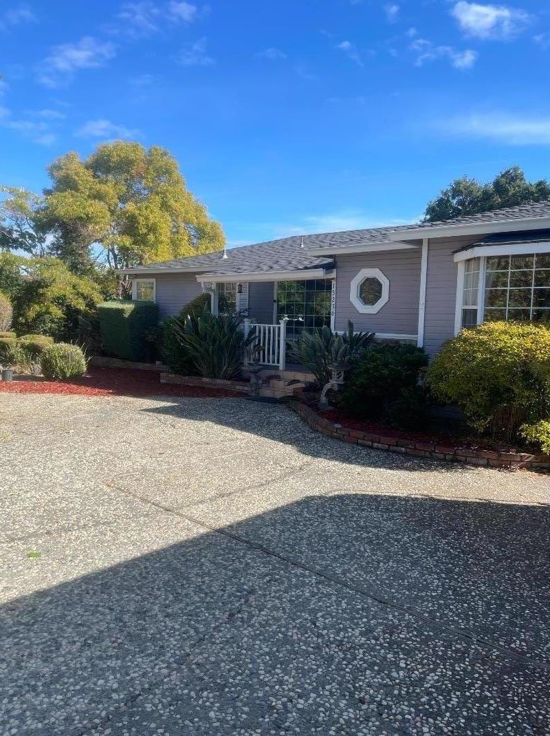 13236 Mcculloch Ave, Saratoga, CA 95070-4635