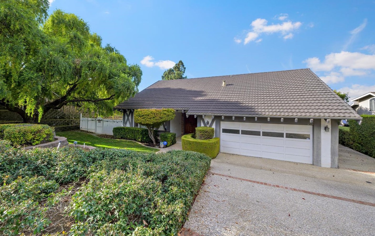 16130 Jackson Oaks Dr, Morgan Hill, CA 95037
