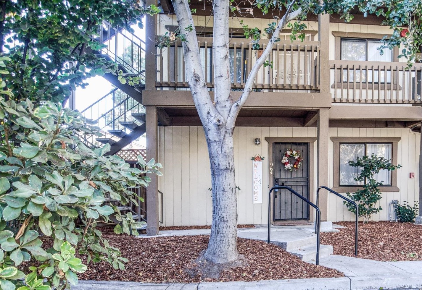 964 Apricot Ave, Campbell, CA 95008