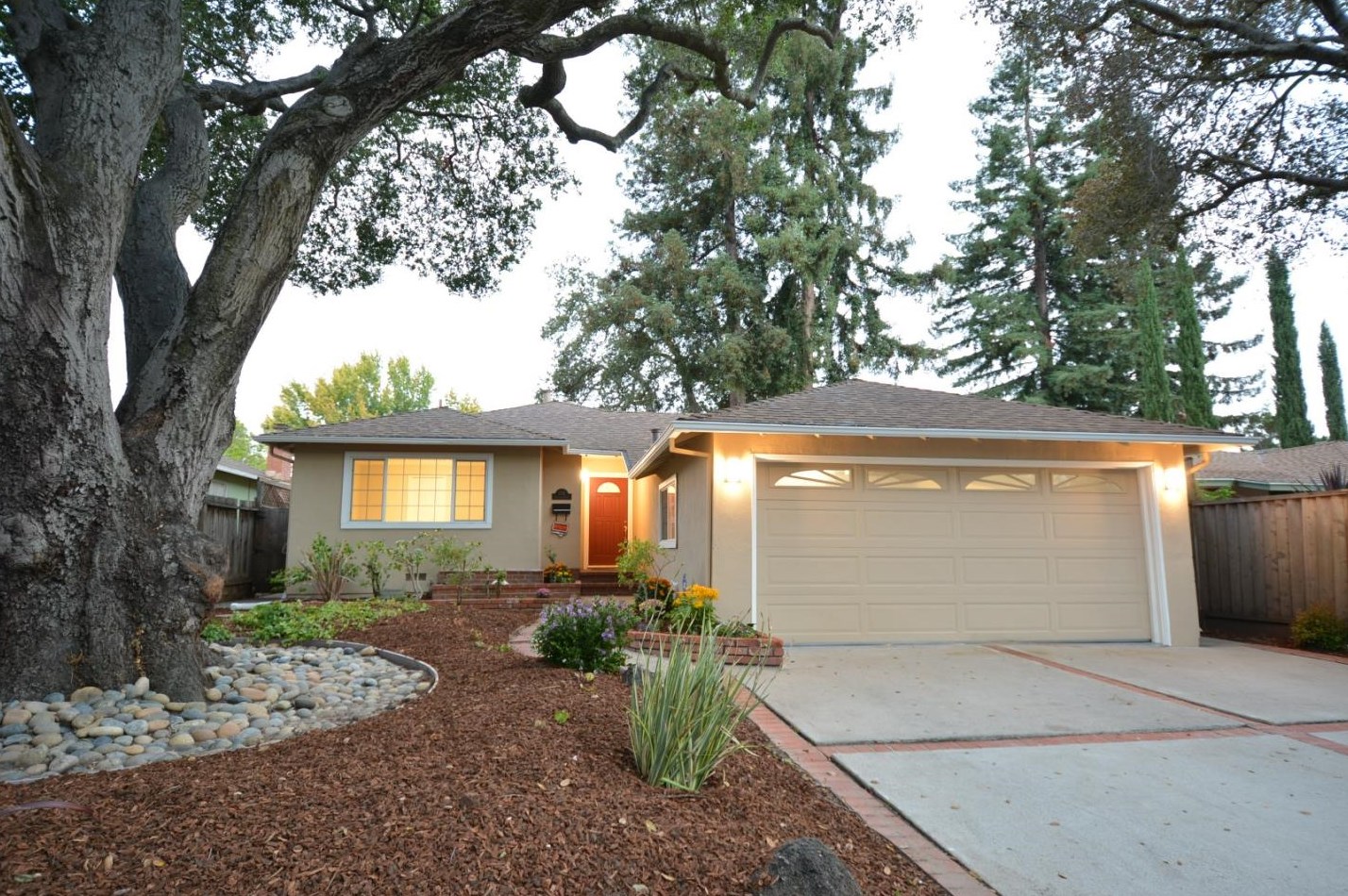 1716 Rosemary Ln, Redwood City, CA 94061