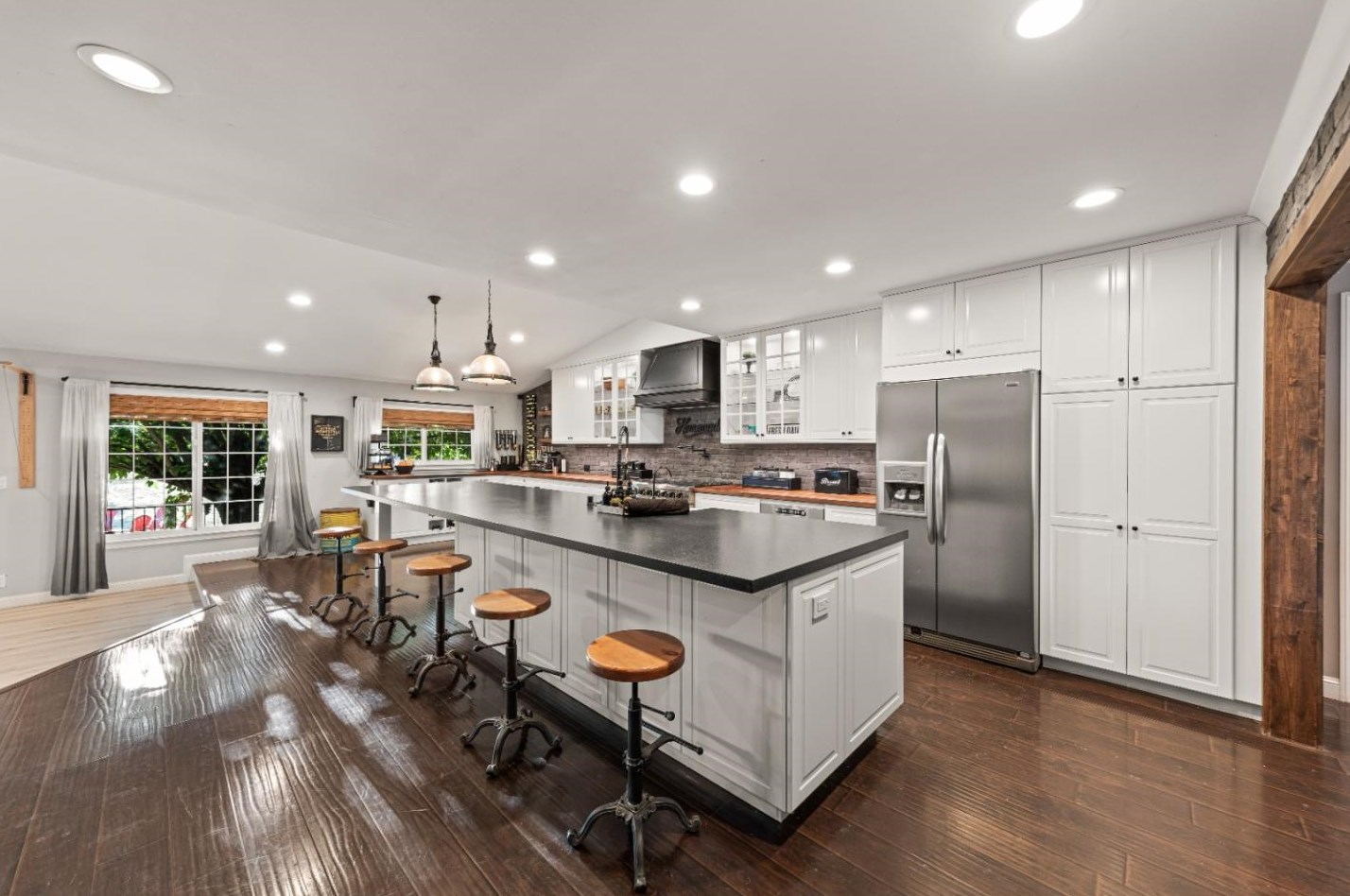 9735 New Ave, Gilroy, CA 95020