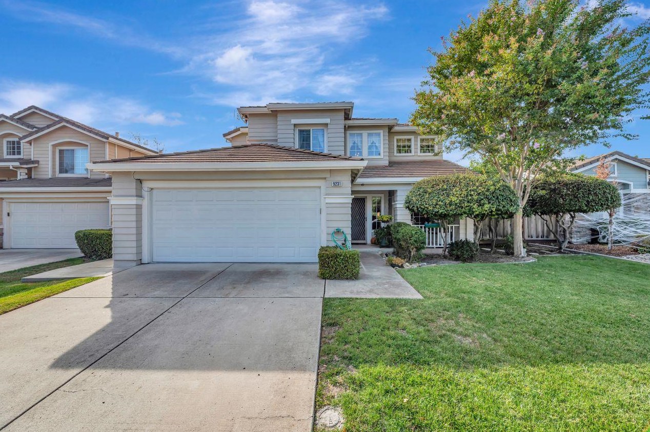 9231 Mockingbird Ln, Gilroy, CA 95020