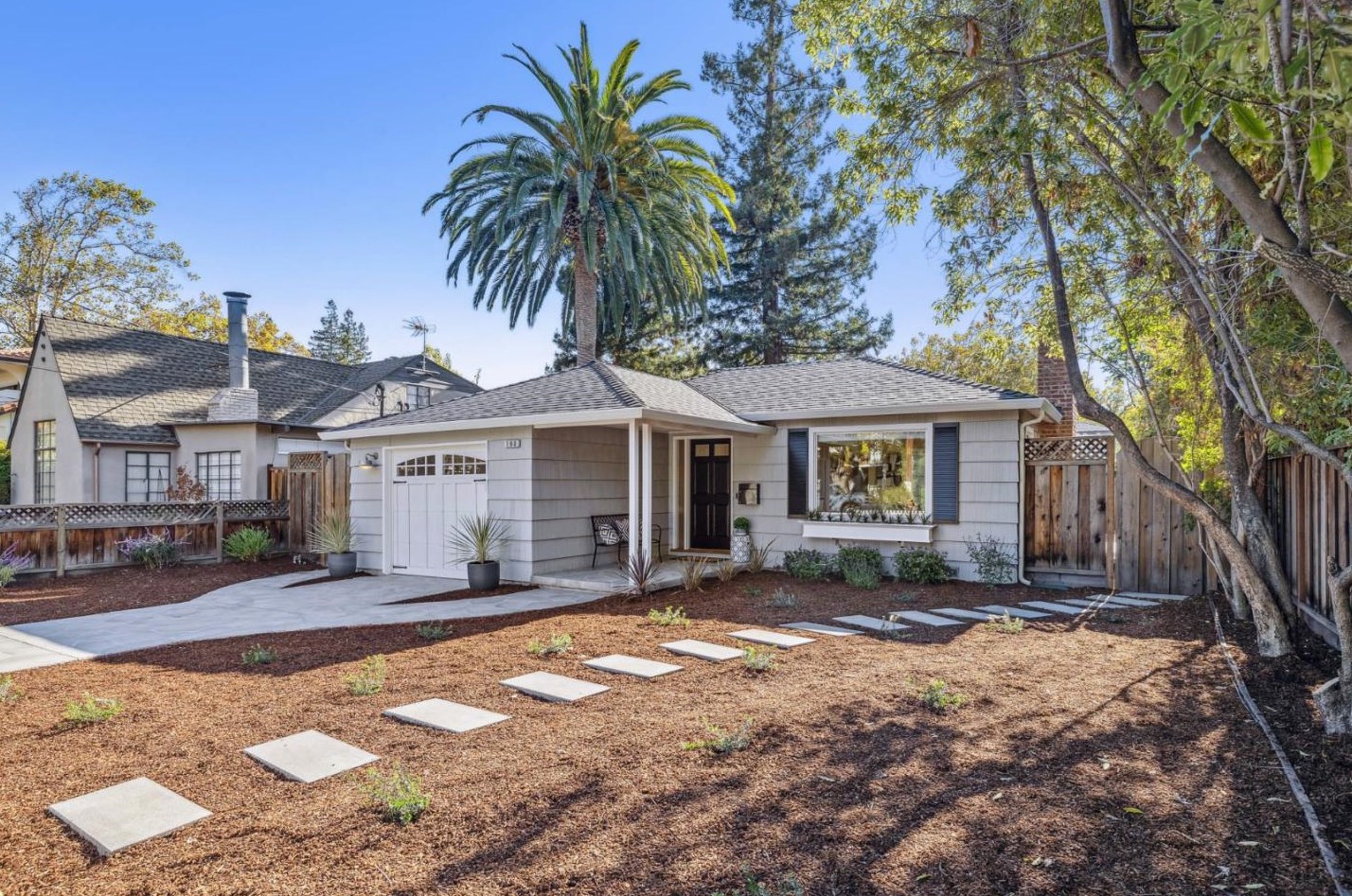 160 Washington Ave, Palo Alto, CA 94301
