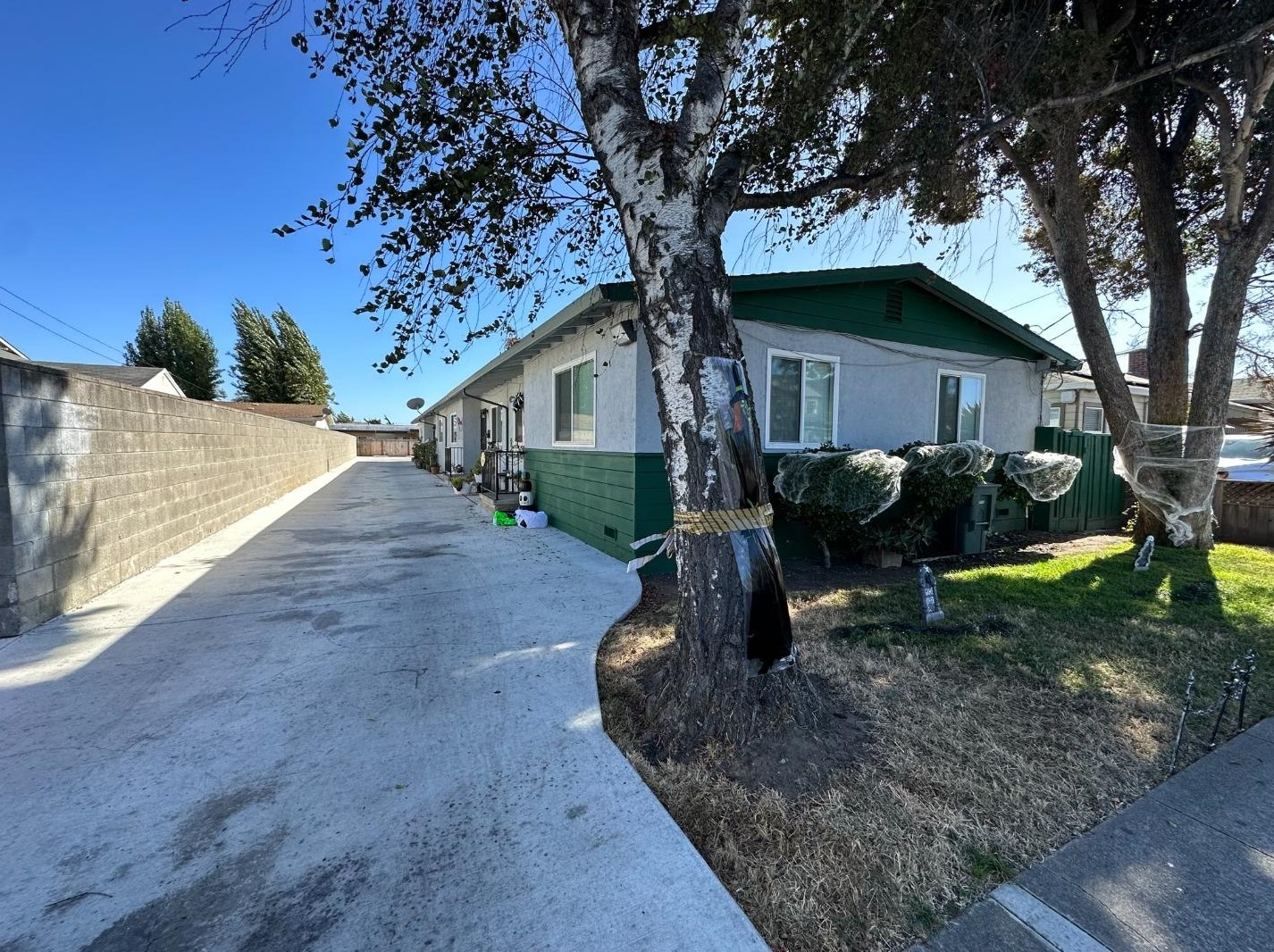 754 Bartlett Ave, Hayward, CA 94541-3664