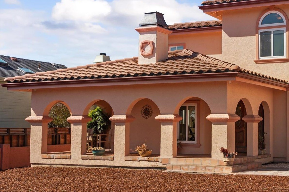 335 Coronado Ave, Princeton by the Sea, CA 94019