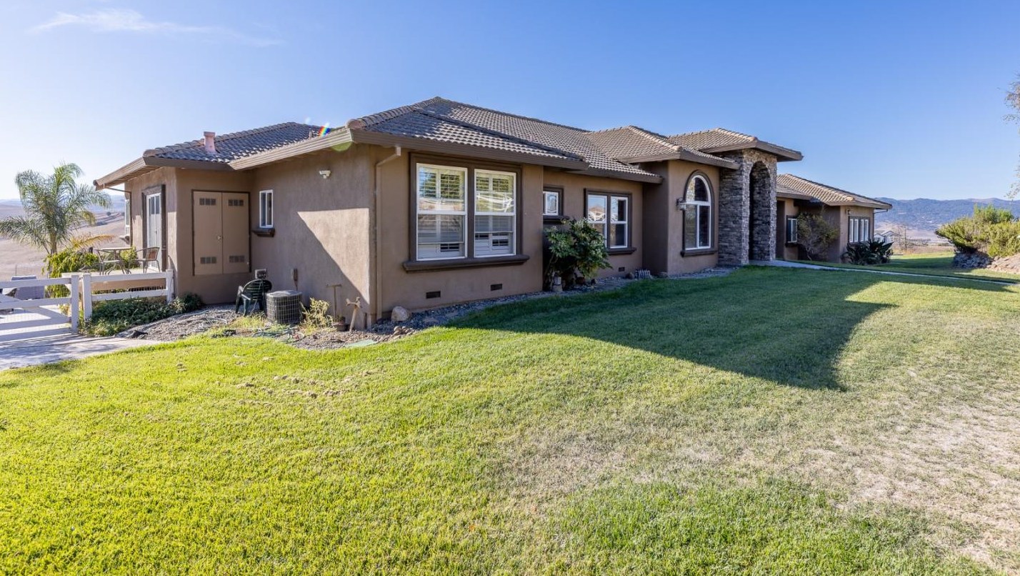 2800 Ty Dr, Hollister, CA 95023