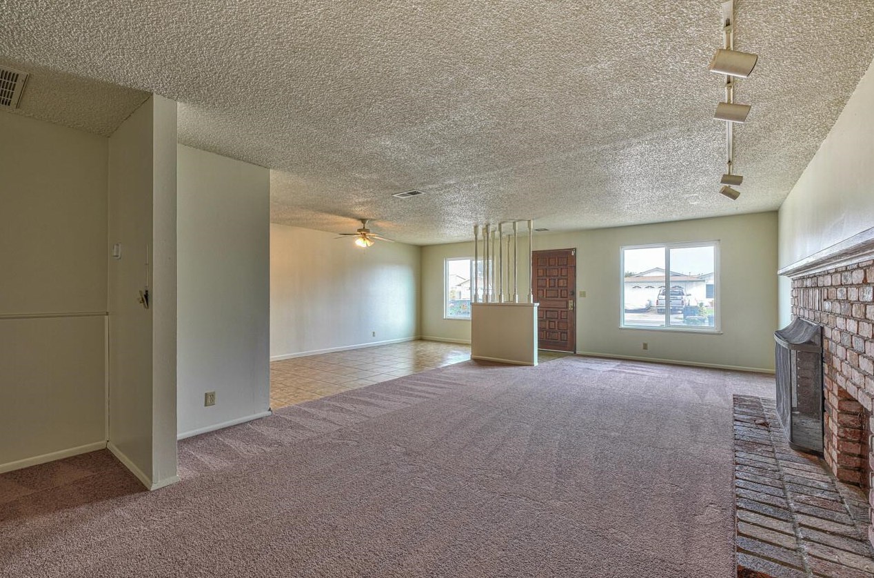 18498 Northridge Dr, Salinas CA  93906-1903 exterior
