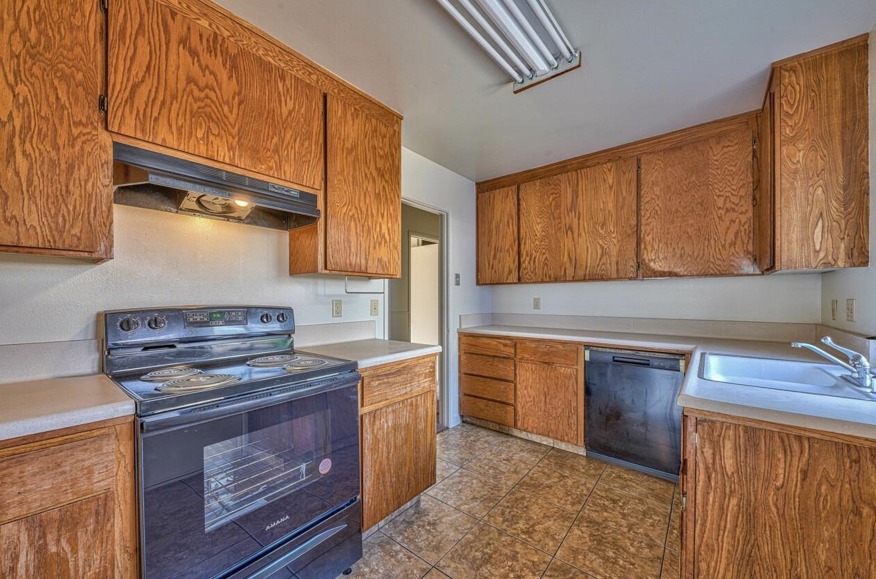 18498 Northridge Dr, Salinas CA  93906-1903 exterior