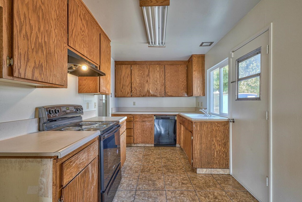 18498 Northridge Dr, Salinas CA  93906-1903 exterior