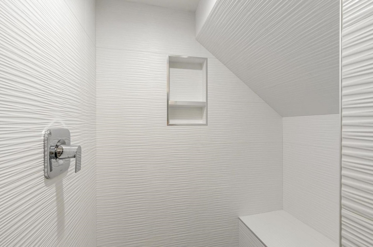 1685 Grizilo Dr, San Jose CA  95124-1920 exterior