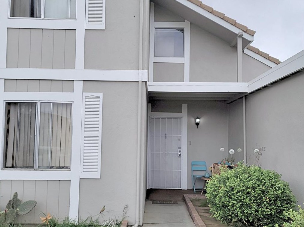 1686 Cherokee Dr, Salinas, CA 93906