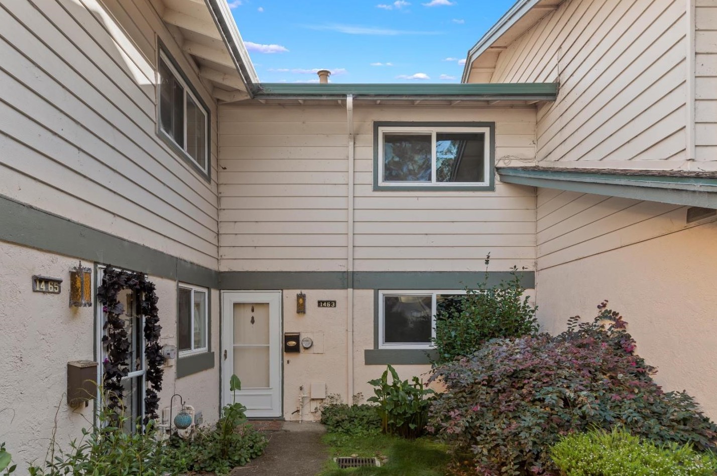 1463 Terra Nova Blvd, Pacifica, CA 94044