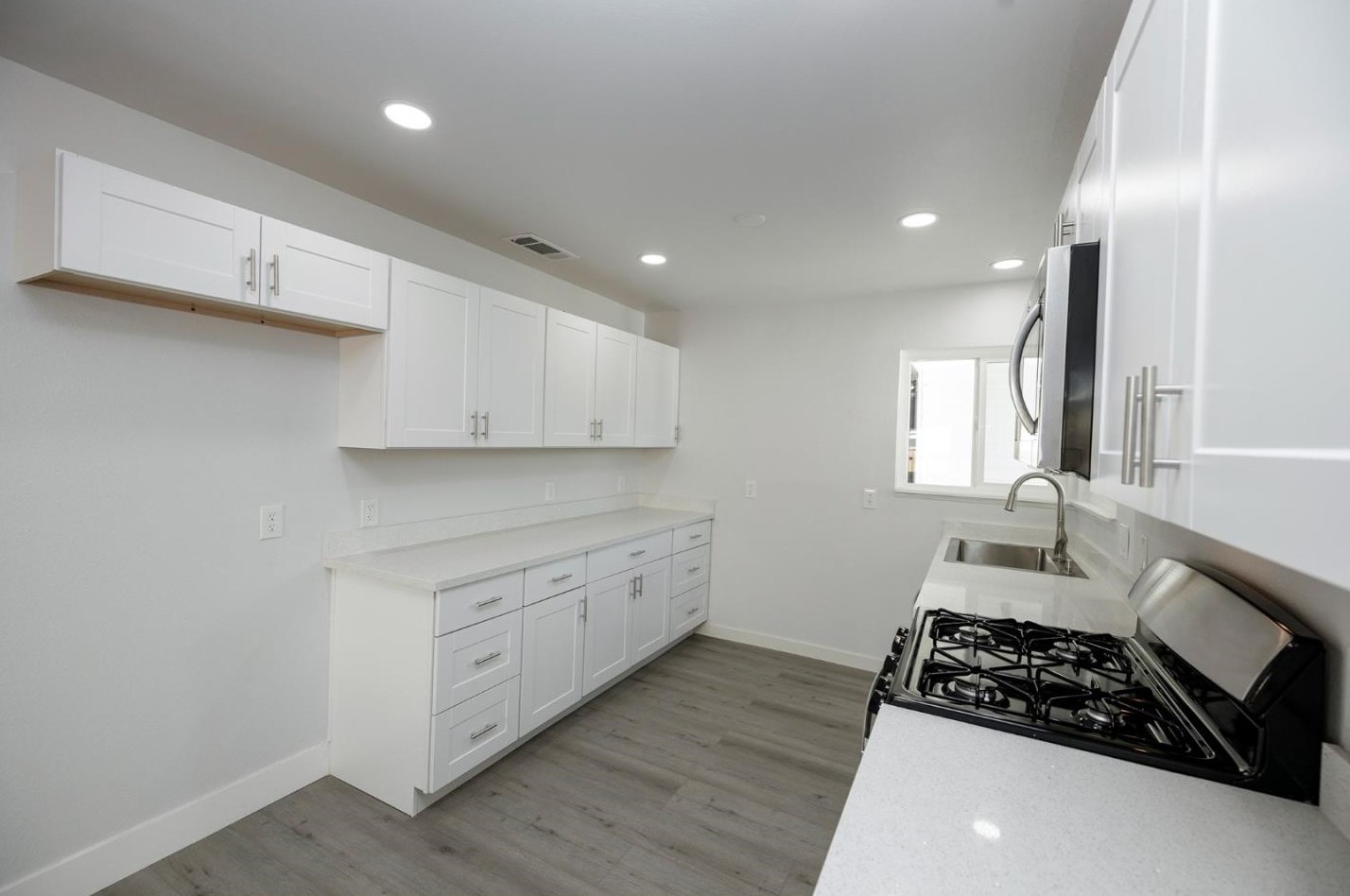 3118 Farris Ave, Ceres CA  95307-3504 exterior