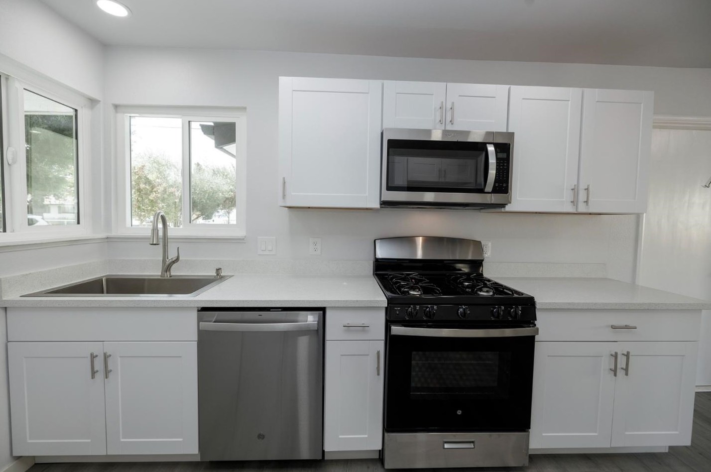 3118 Farris Ave, Ceres CA  95307-3504 exterior