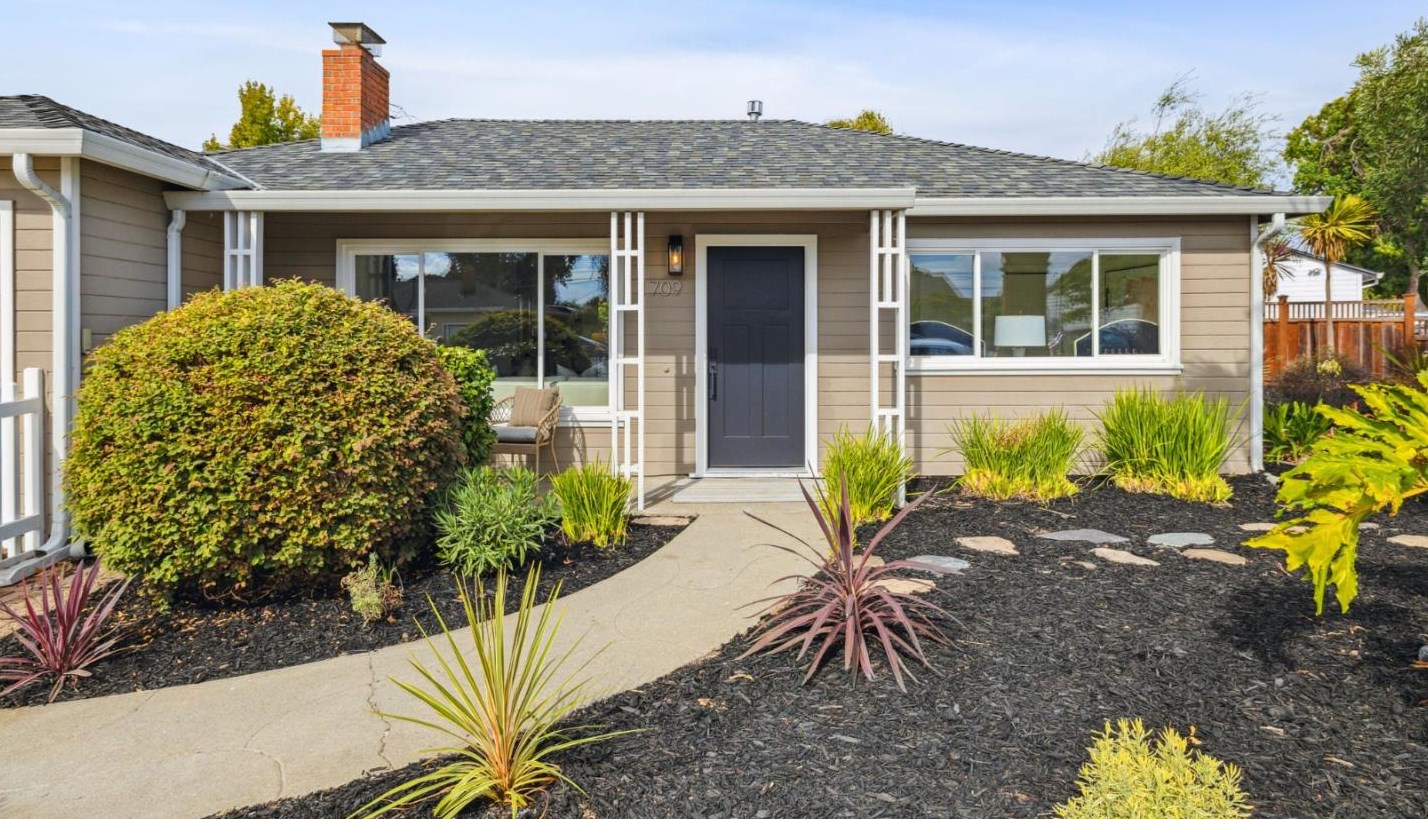 1709 Cottage Grove Ave, San Mateo, CA 94401
