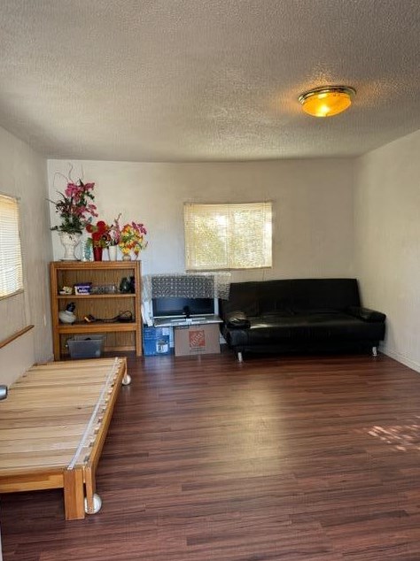 367 Lathrop Rd, Lathrop, CA 95330