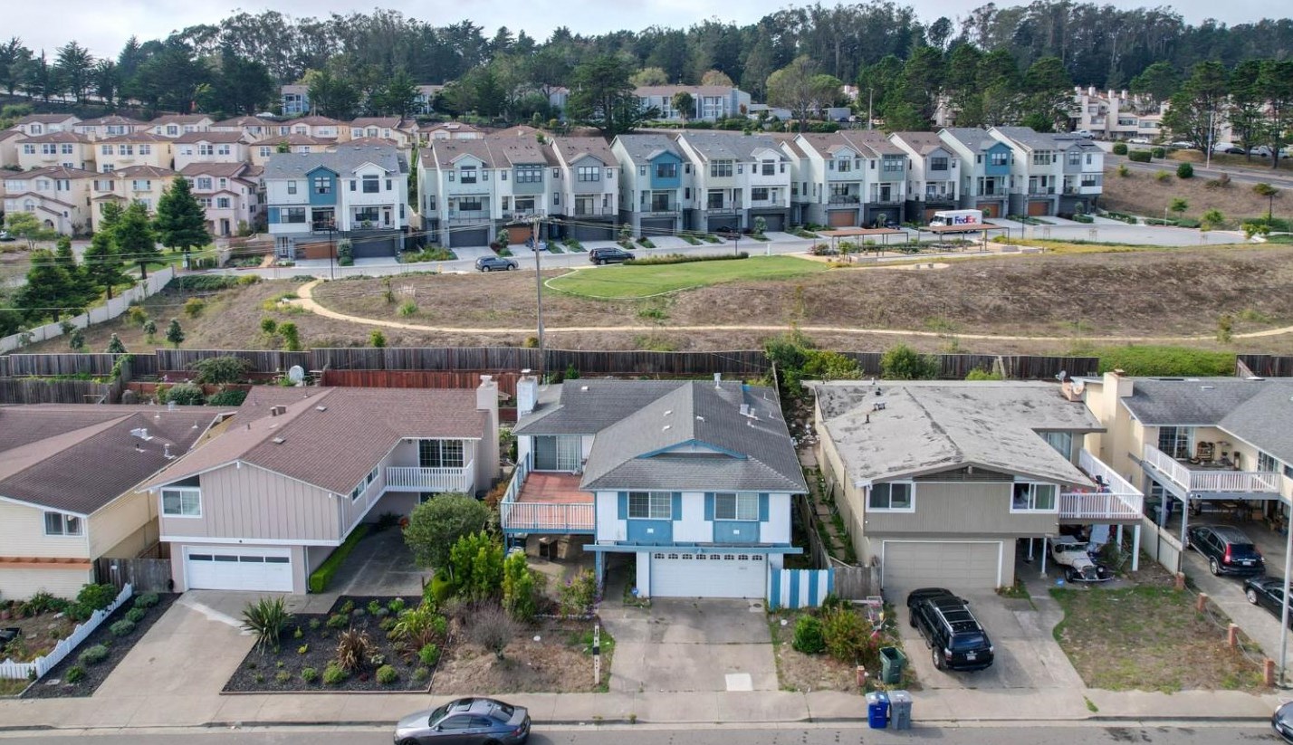 3375 Oakmont Dr, South San Francisco, CA 94080