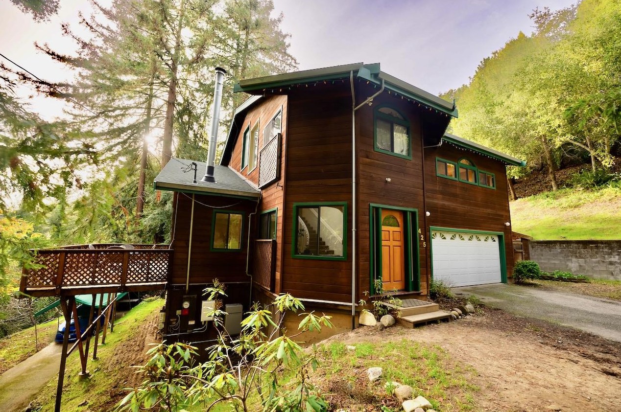425 Valley View Ave, Felton, CA 95018