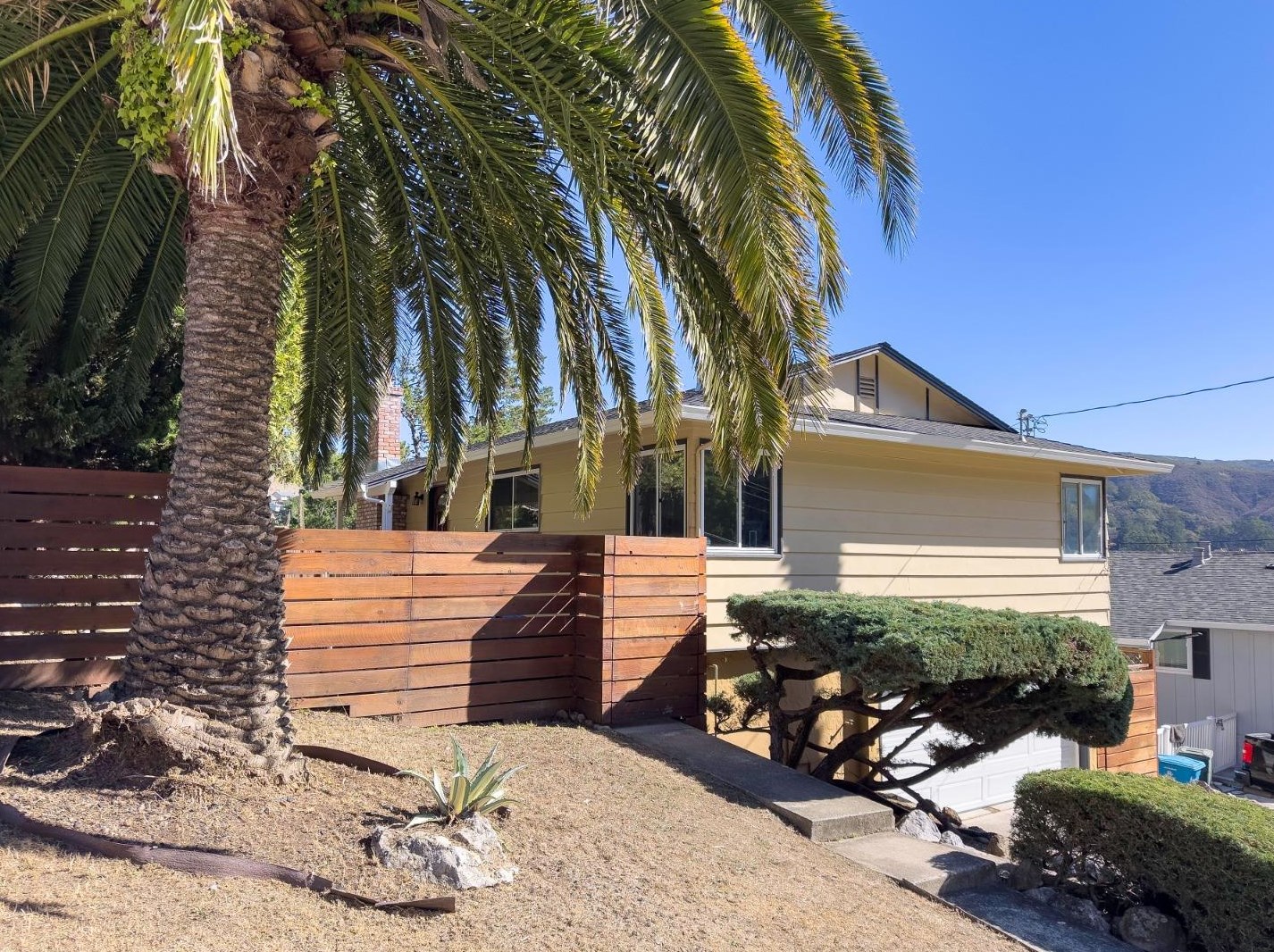 1155 Banyan Way, Pacifica, CA 94044