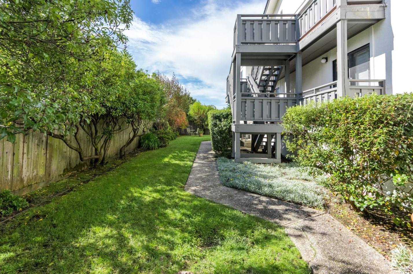 442 Cypress Ave, Princeton by the Sea, CA 94019